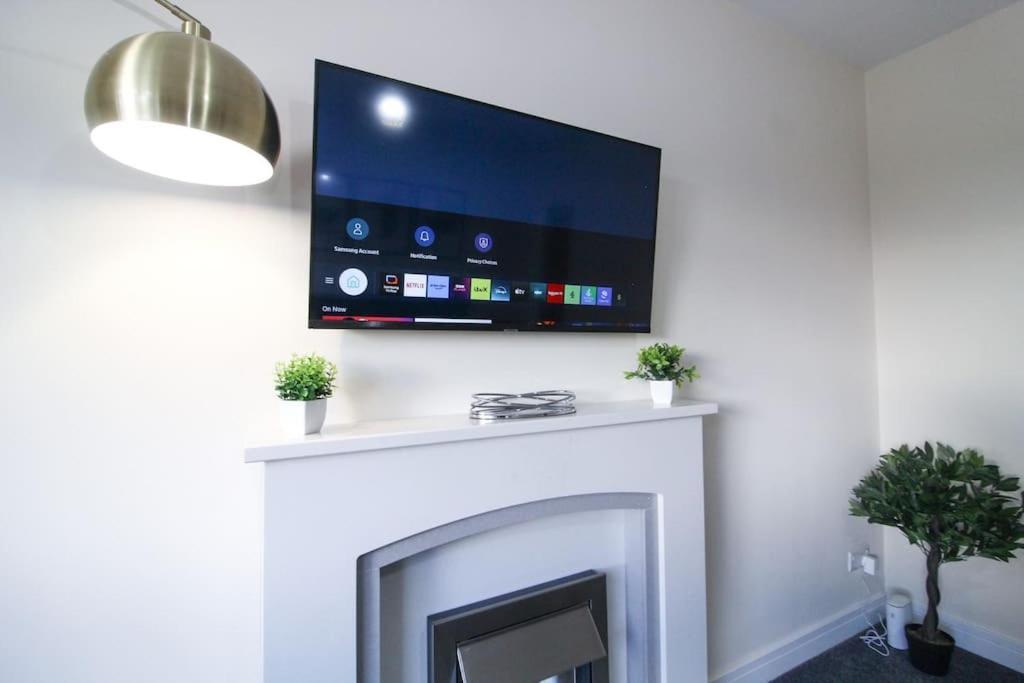Modern 3 Bed, Contractors Welcome, Bradford Bradford  Exterior foto